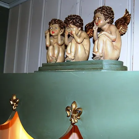 Chalet Chalet Les Fougeres *
